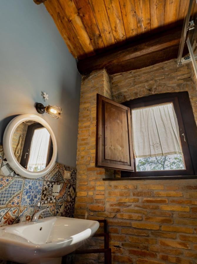 Mosciano SantʼAngelo Castello Di Petecciano B&B المظهر الخارجي الصورة