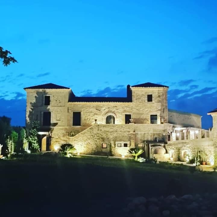 Mosciano SantʼAngelo Castello Di Petecciano B&B المظهر الخارجي الصورة