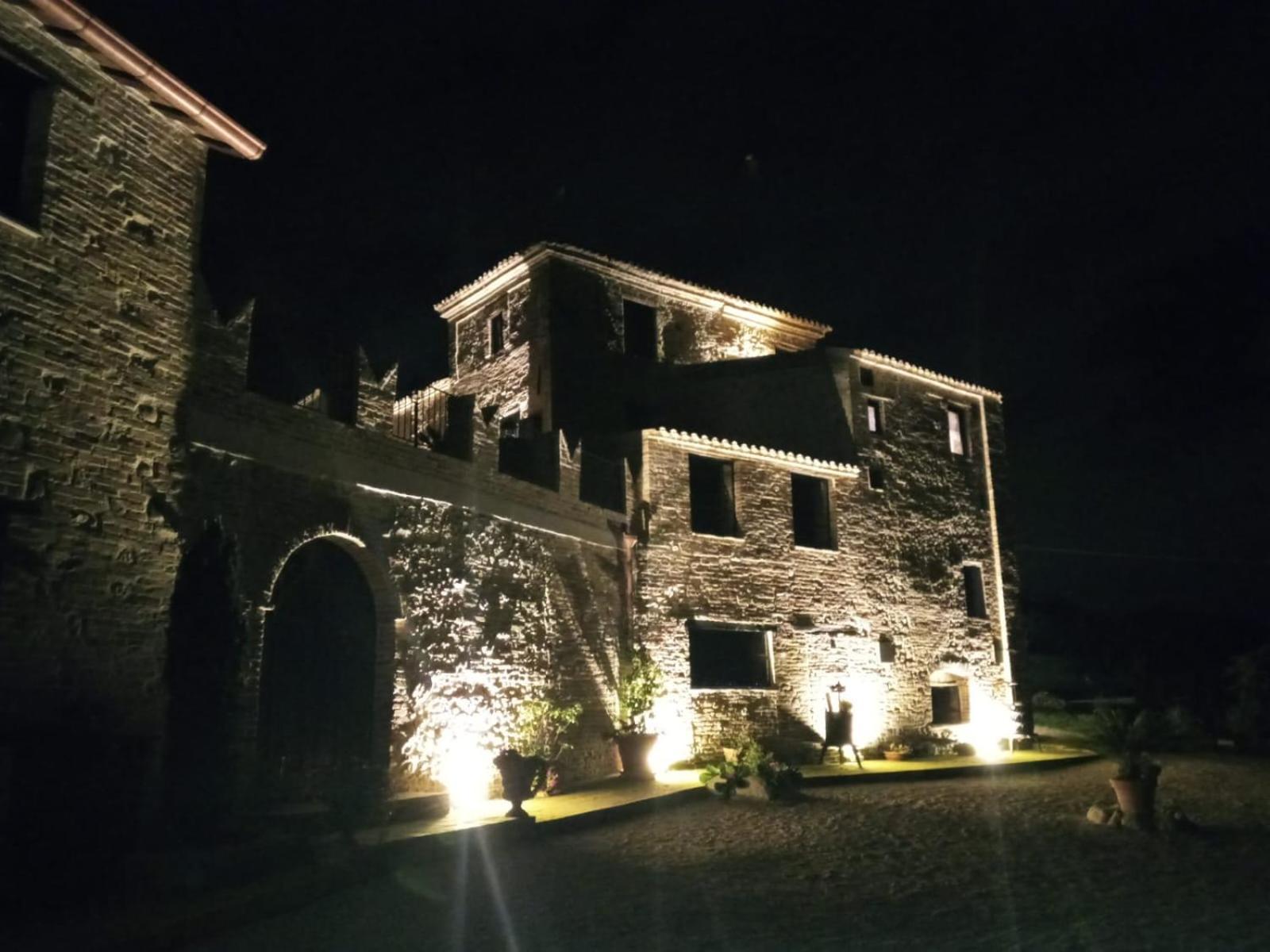 Mosciano SantʼAngelo Castello Di Petecciano B&B المظهر الخارجي الصورة