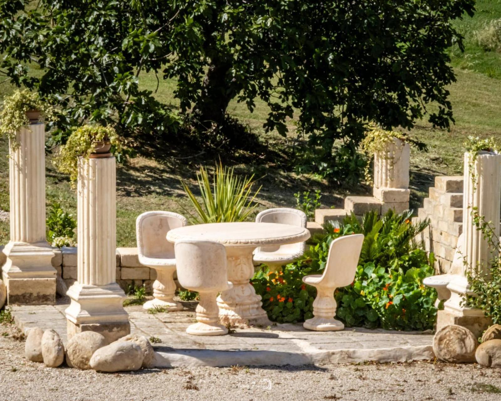 Mosciano SantʼAngelo Castello Di Petecciano B&B المظهر الخارجي الصورة